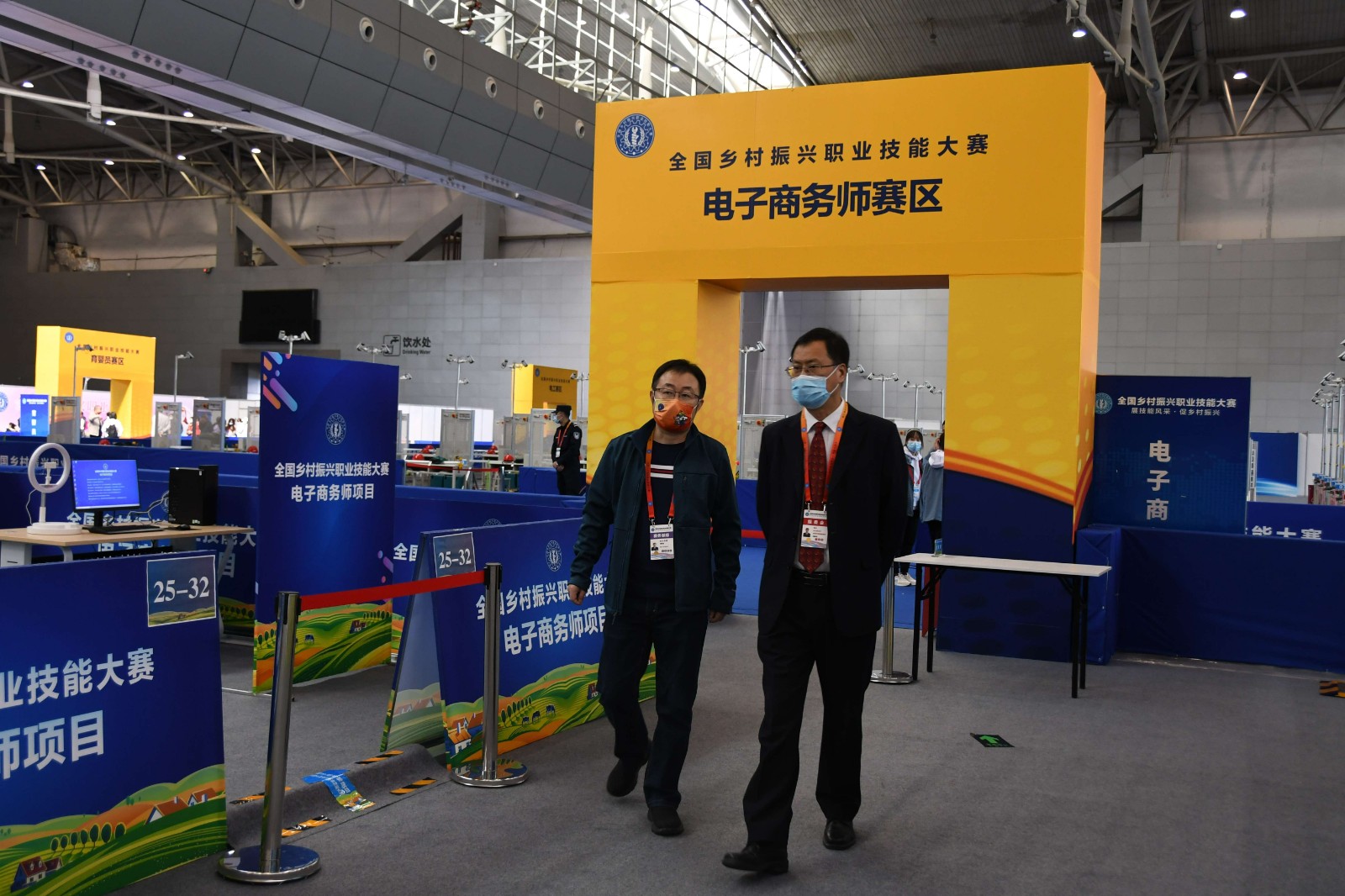 4、人社部職業(yè)能力建設(shè)司副司長劉新昌_gaitubao_.jpg